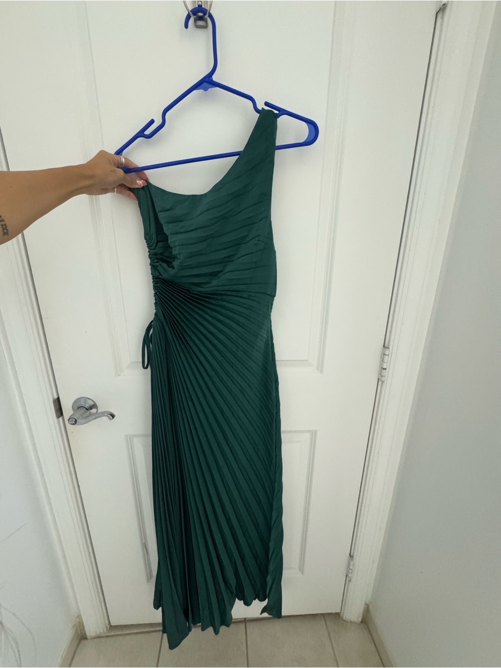 Hello Molly One-Shoulder Emerald Green Pleated Dress